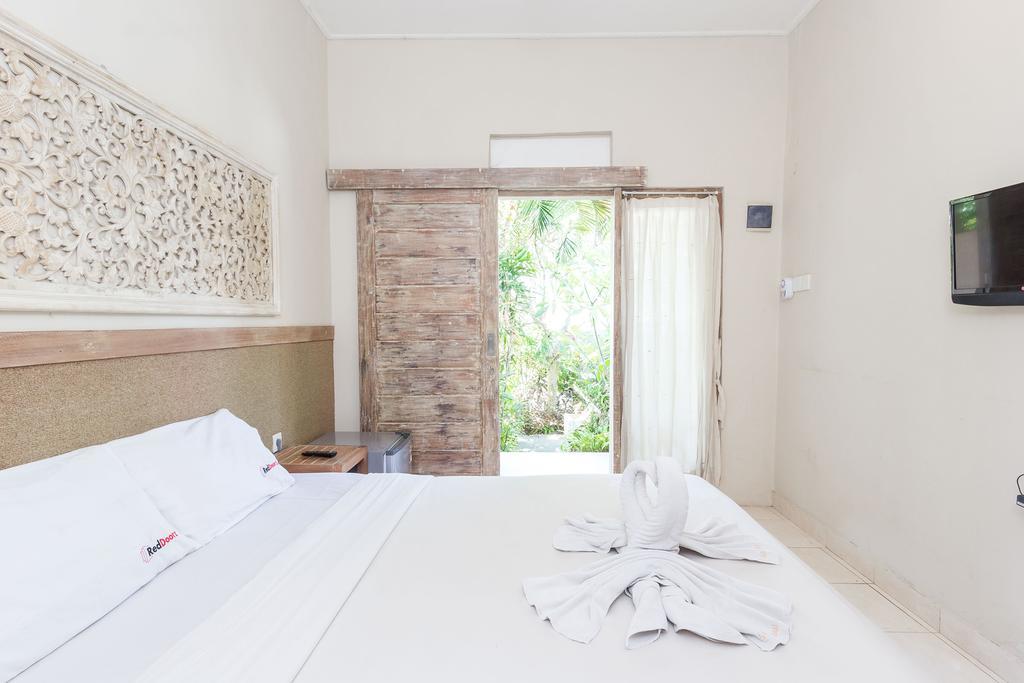 Guest house Reddoorz @ 2 2*